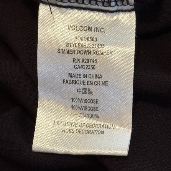 Volcom‎ Womens L Black Romper Sleeveless Lace Whimsigoth Hippie Boho Activewear - Picture 9 of 10